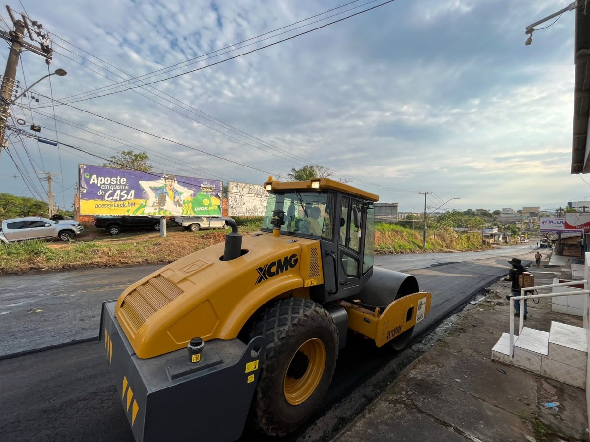ALEKS PALITOT: Após pedido de vereador, prefeitura realiza recapeamento asfáltico em avenida