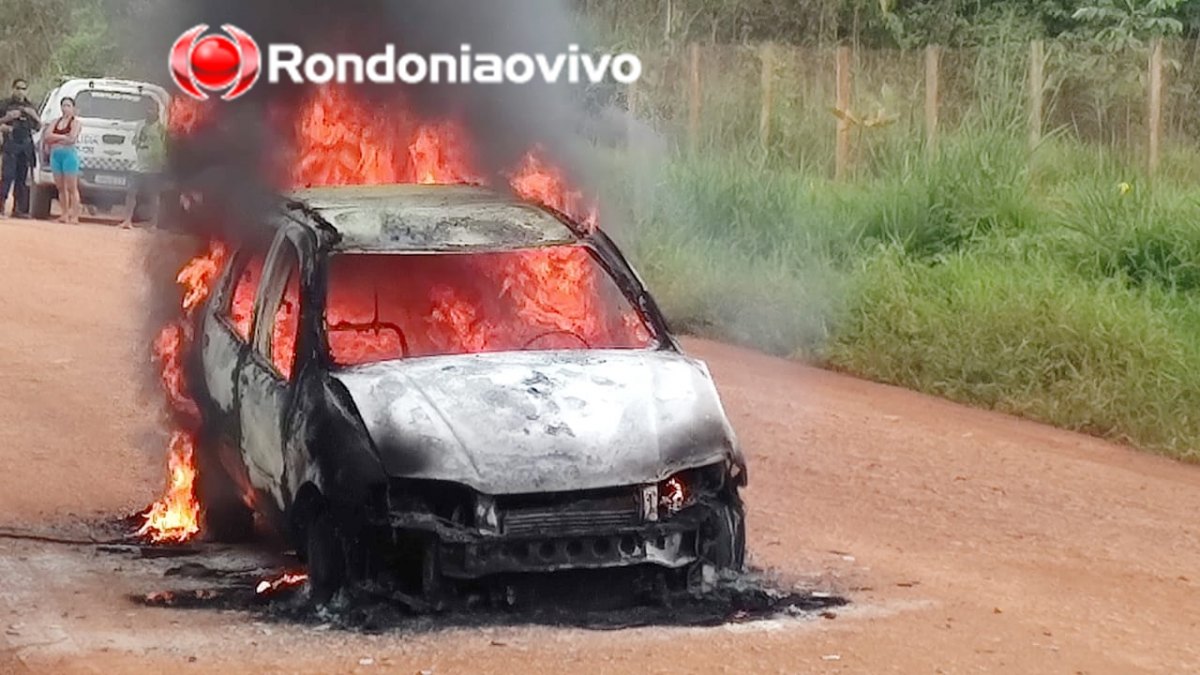 INDO VENDER: Pálio Weekend foi destruído com recicláveis de catadora