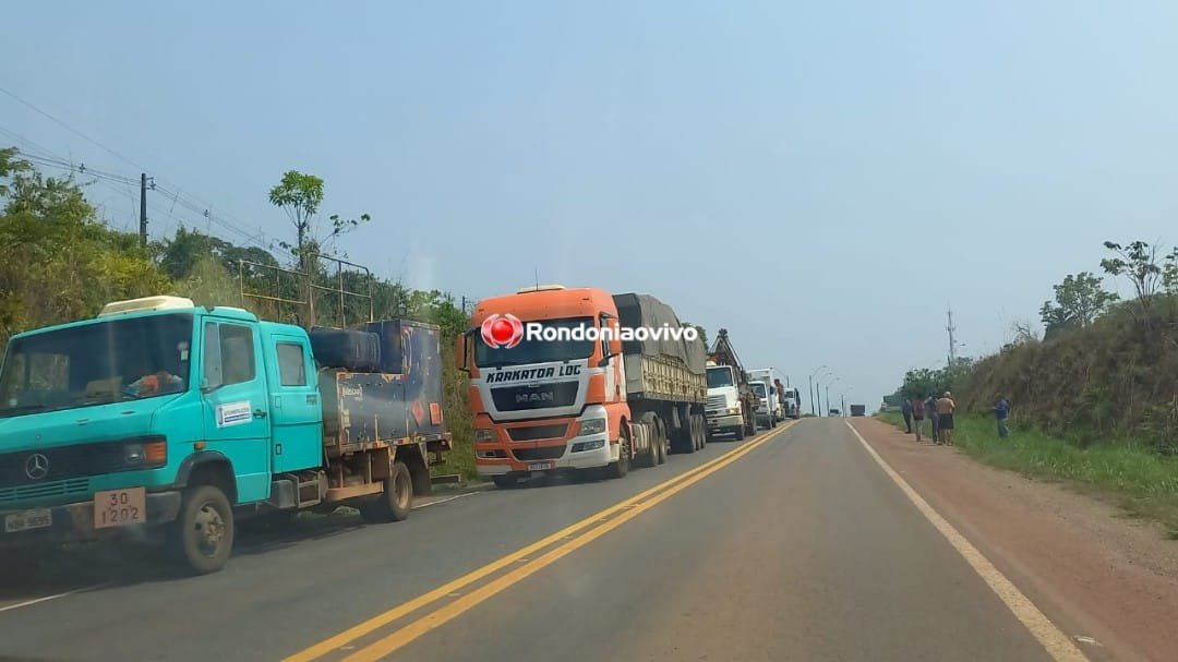 MANIFESTAÇÃO: Moradores fecham BR-364 em Porto Velho sentido Acre