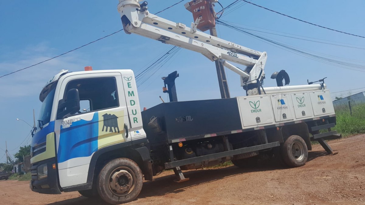 EDWILSON NEGREIROS: Prefeitura realiza serviço de iluminação em bairro após pedido do vereador 