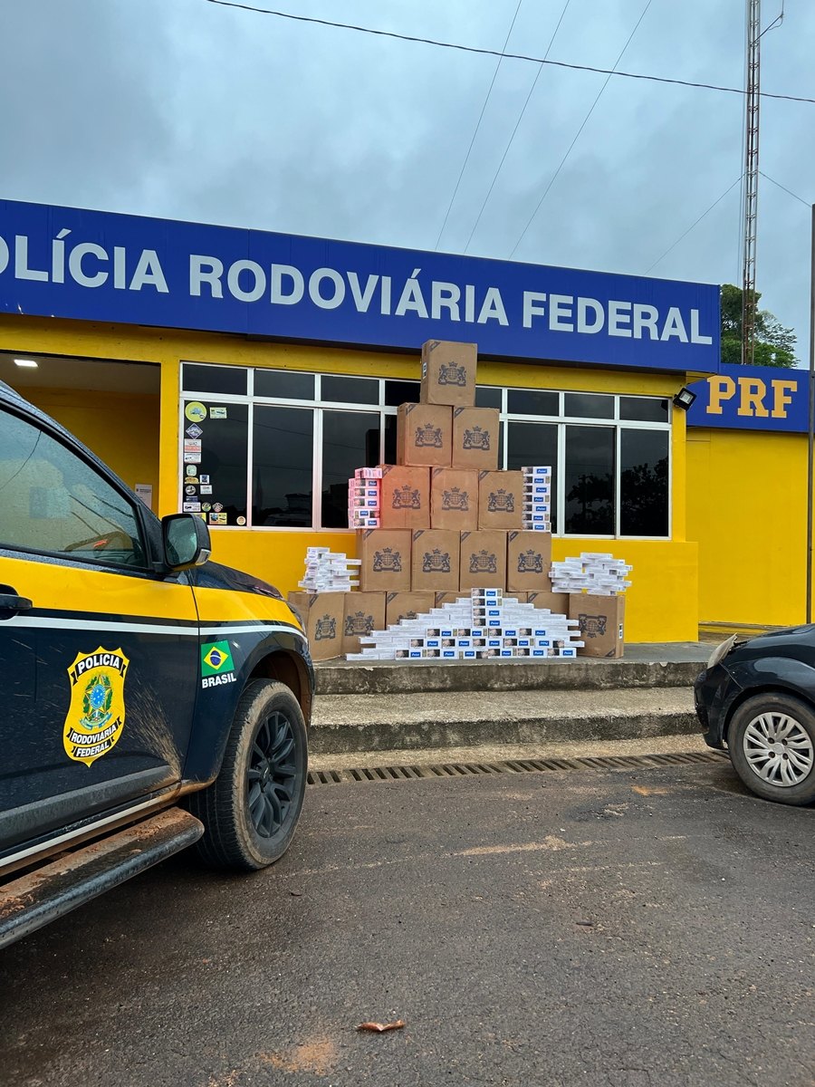 CONTRABANDO: PRF realiza apreensão de 10 mil maços de cigarro