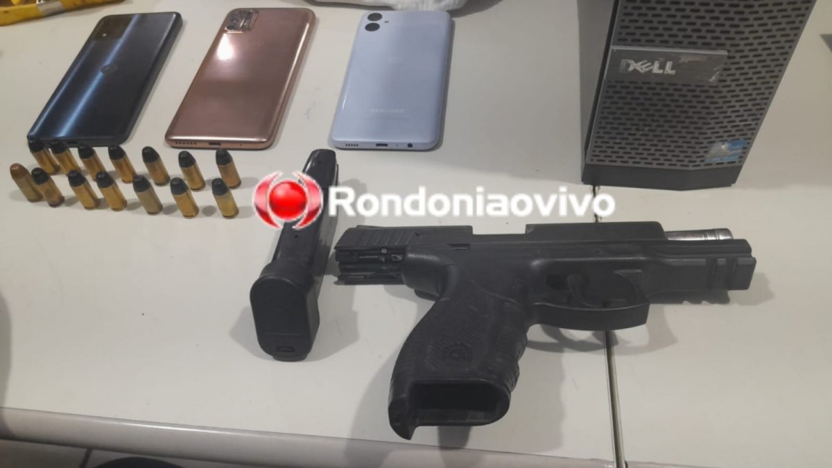 URGENTE: Criminosos armados são presos com Corolla roubado de casal em frente de motel