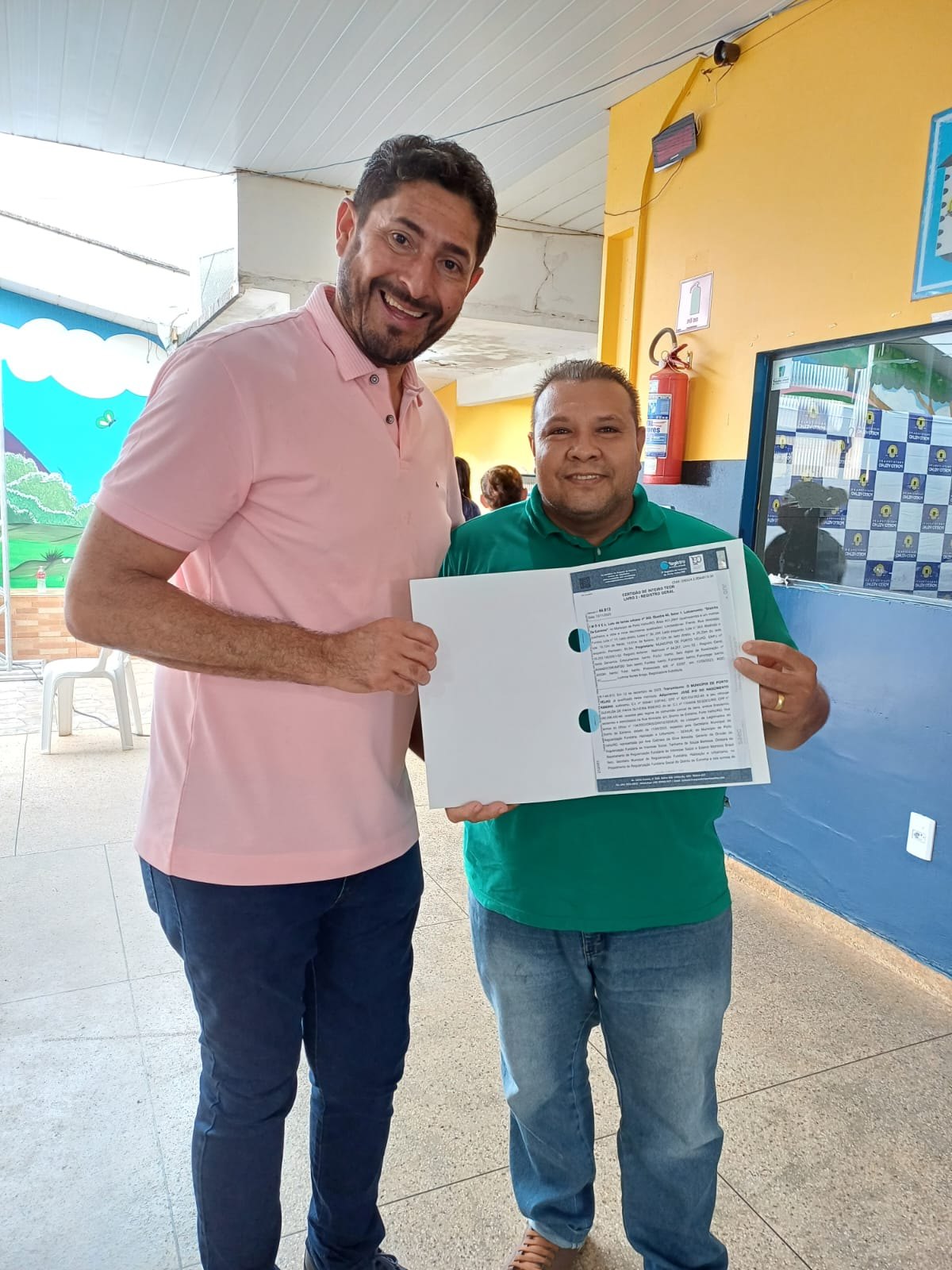 MÁRCIO PACELE: Vereador participa da entrega de títulos de propriedade em Extrema