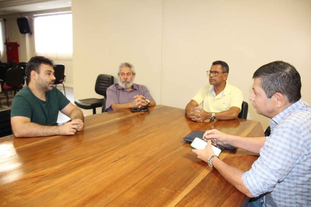 ELEIÇÕES 2024: Presidente do Sindsef participa de reunião com pré candidato a prefeito