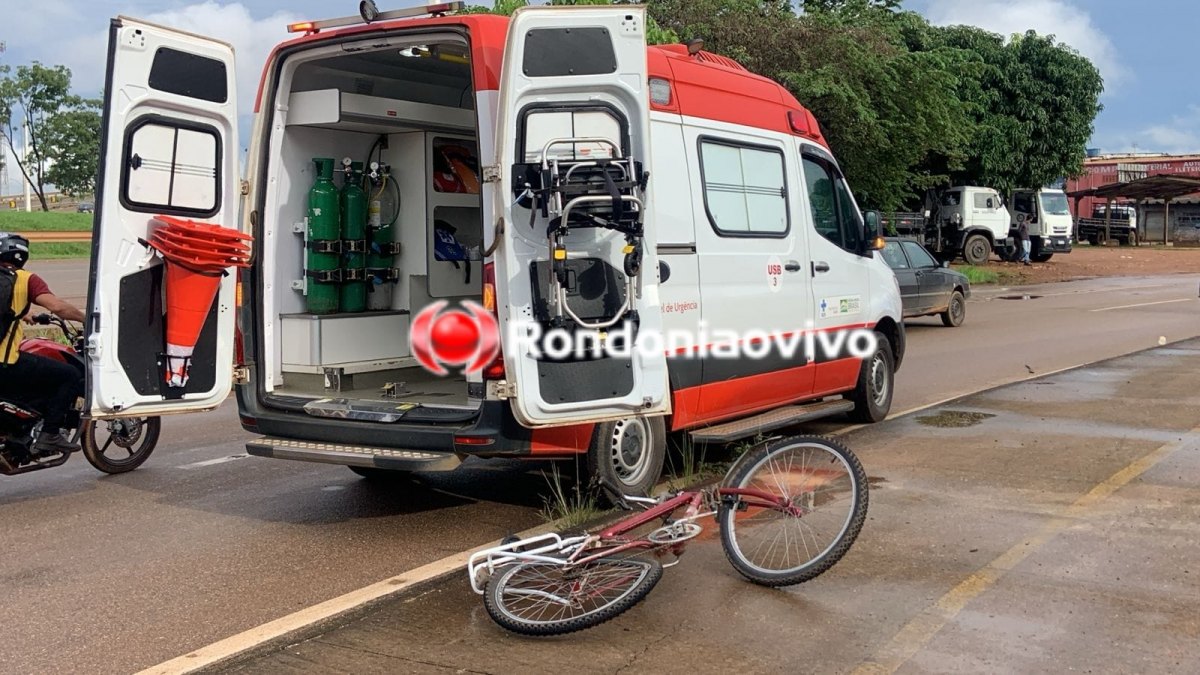 RUA DA BEIRA: Condutora de carro evita bater em outro veículo e atinge homem em bicicleta