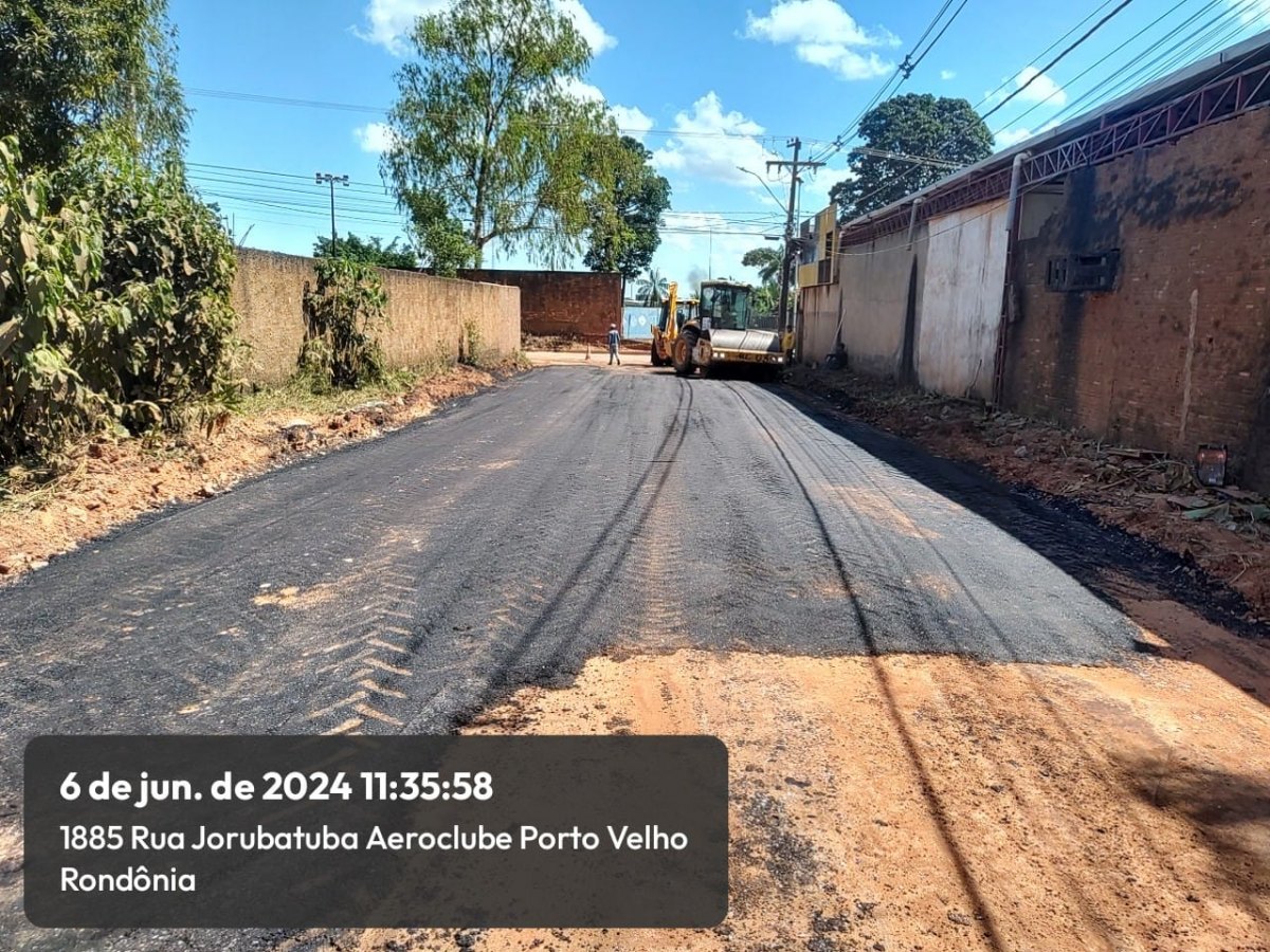 EDWILSON NEGREIROS: Vereador solicita e prefeitura faz serviço de tapa-buracos no Aeroclube