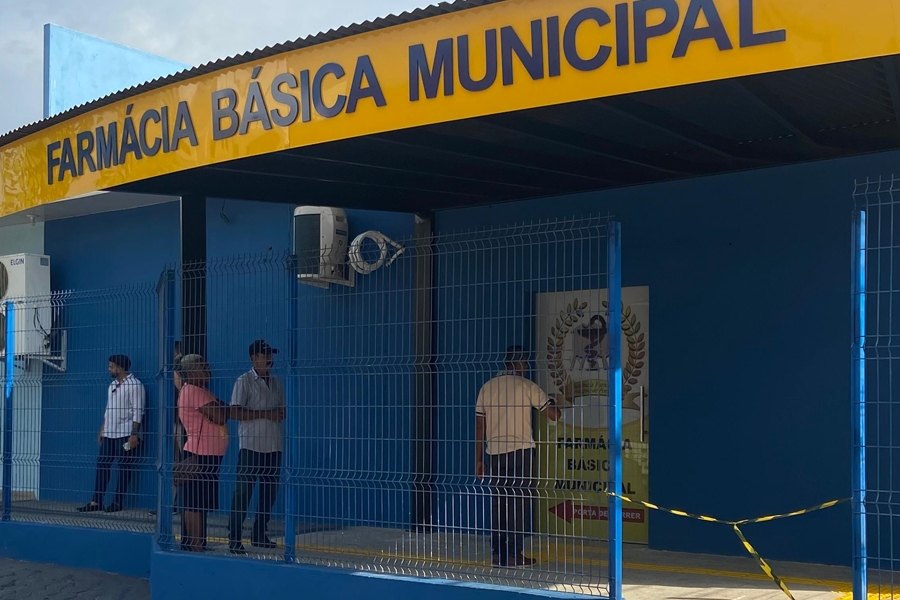 DR. GILBER: Primeira Farmácia Básica Municipal é Inaugurada com emendas do vereador