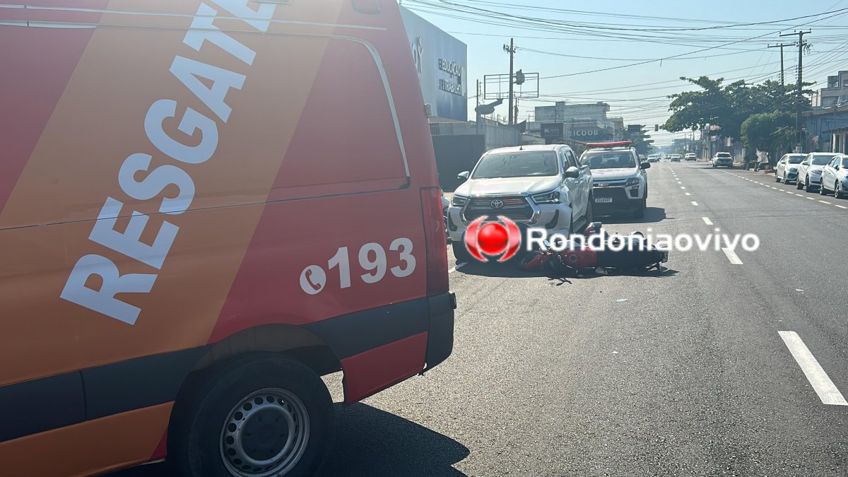 NA TRASEIRA: Moto aplicativo e passageira são atropelados por caminhonete Hilux