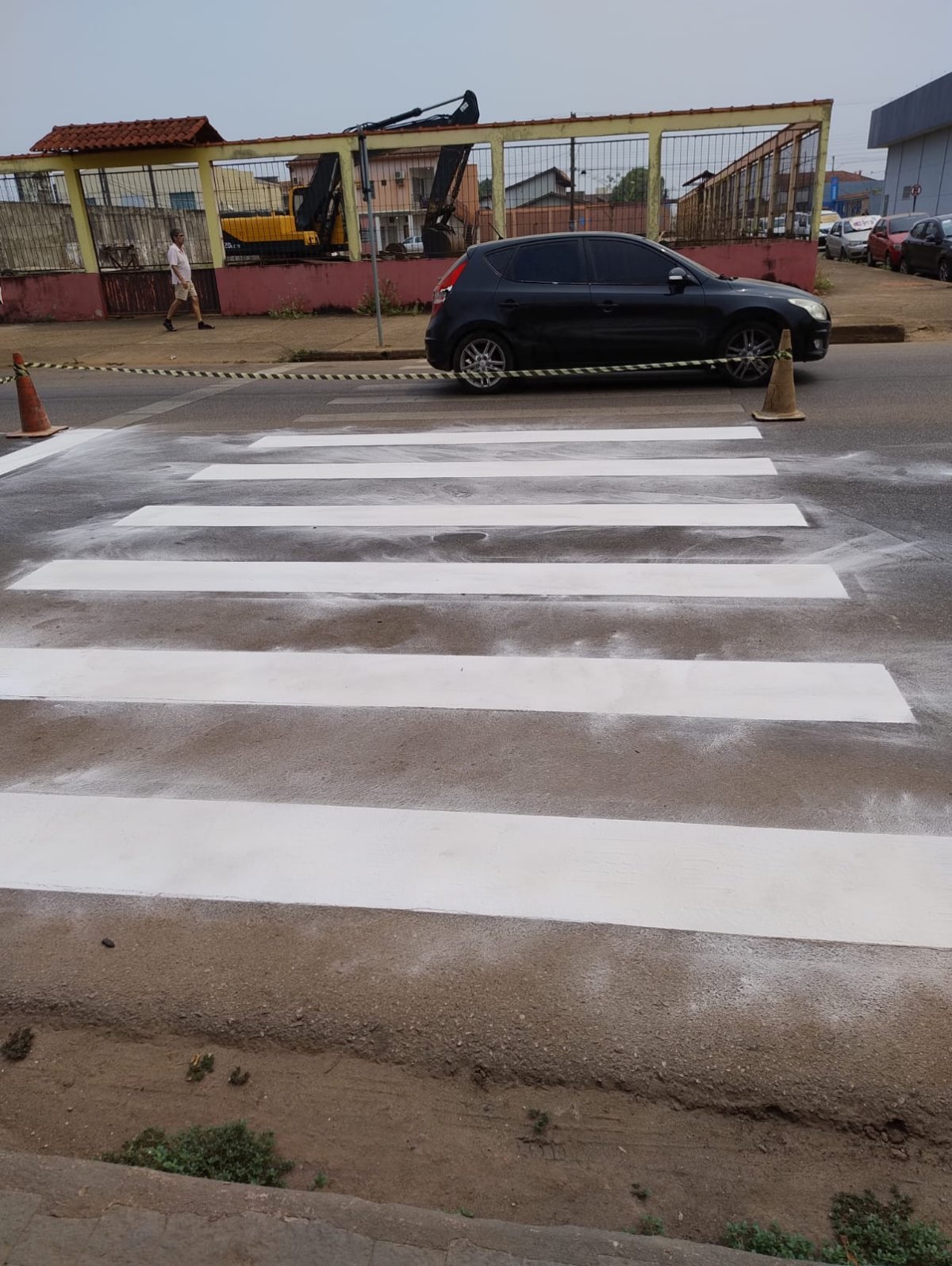 EDWILSON NEGREIROS: Vereador solicita e SEMTRAN revitaliza faixas de pedestres em PVH