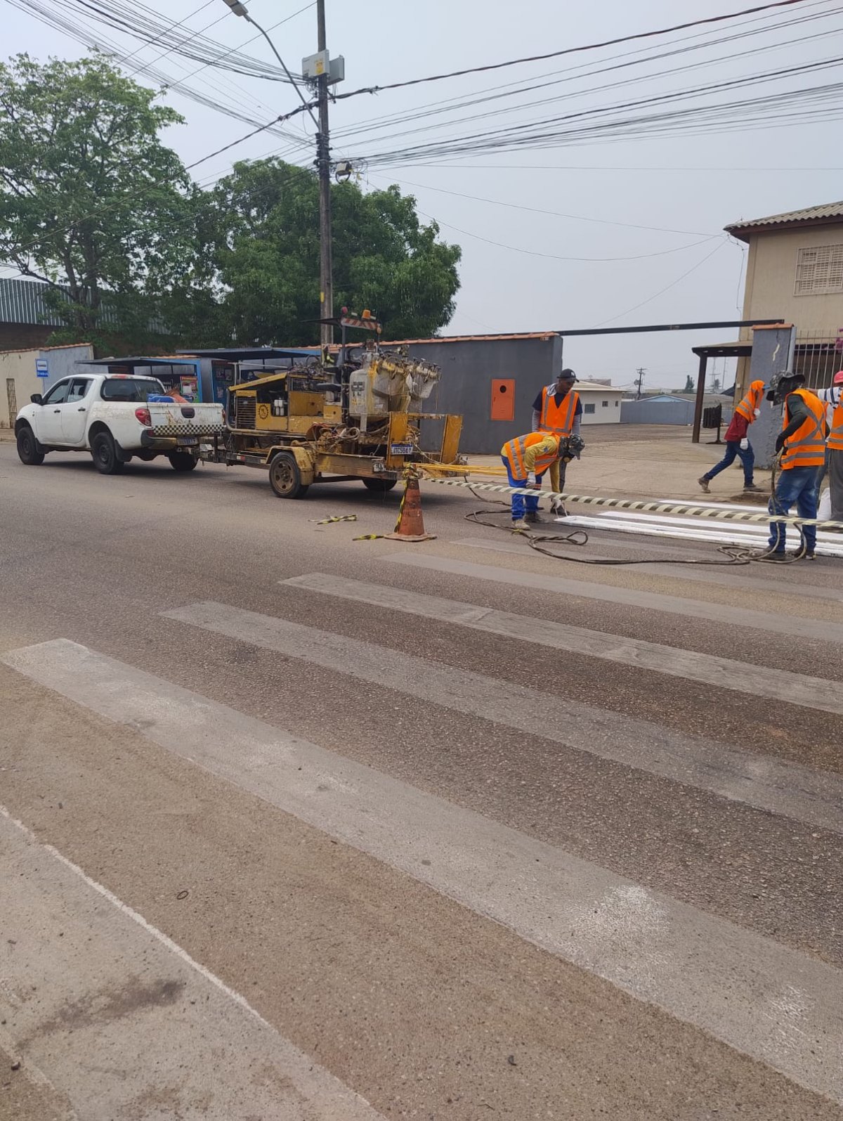 EDWILSON NEGREIROS: Vereador solicita e SEMTRAN revitaliza faixas de pedestres em PVH