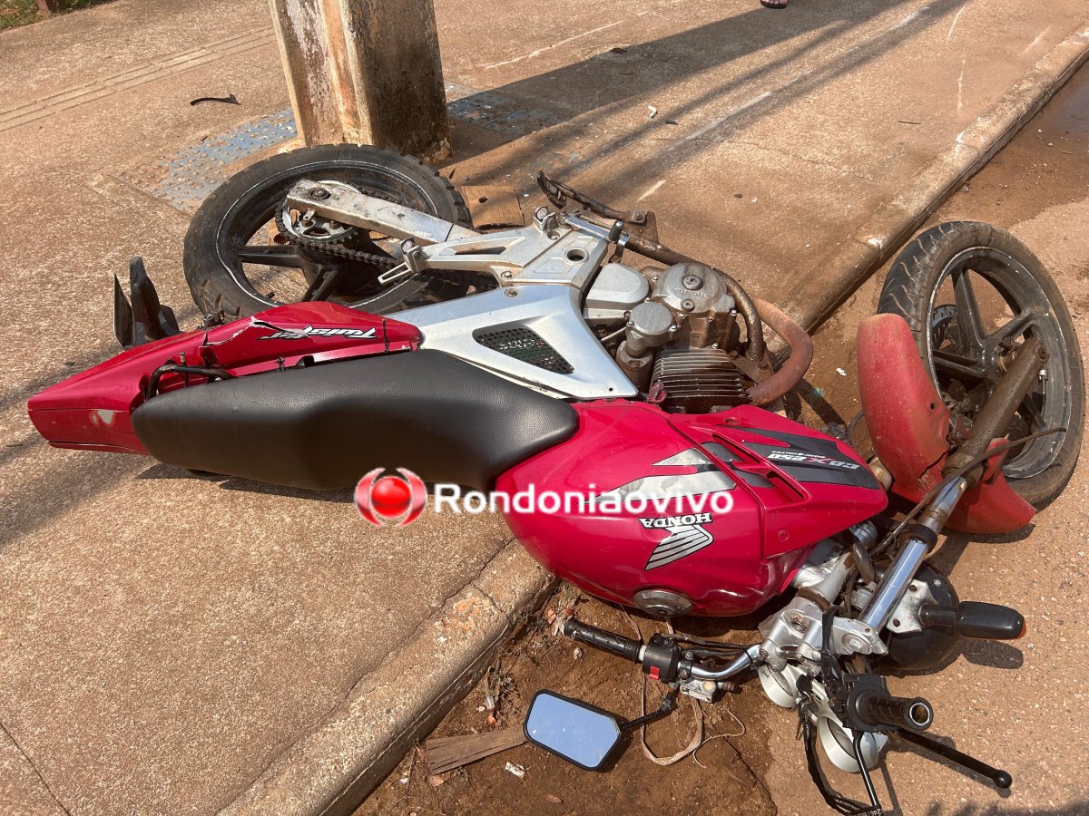 PASSOU MAL: Funcionário do Meta 21 colide moto contra poste em frente ao Skate Parque 