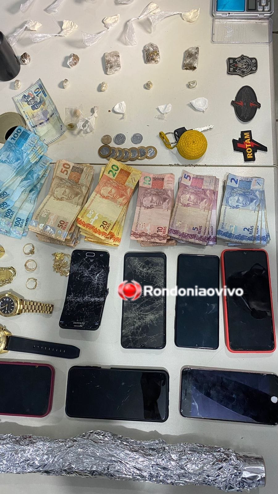 AÇÃO DO BPTAR: Oito pessoas são presas acusadas de tráfico de drogas em boca de fumo na capital