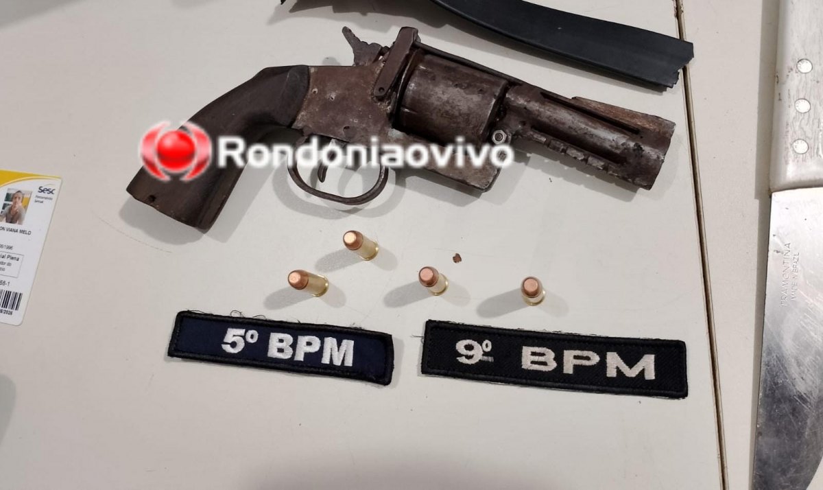 PORTO MADERO: Apenado armado é encontrado em pé de manga ao tentar escapar da PM