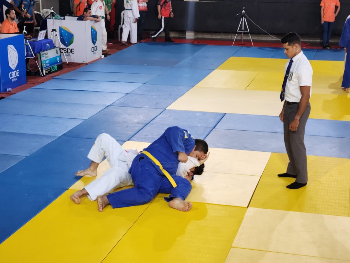 VOANDO: RO leva 141 estudantes-atletas para os Jogos da Juventude em João Pessoa