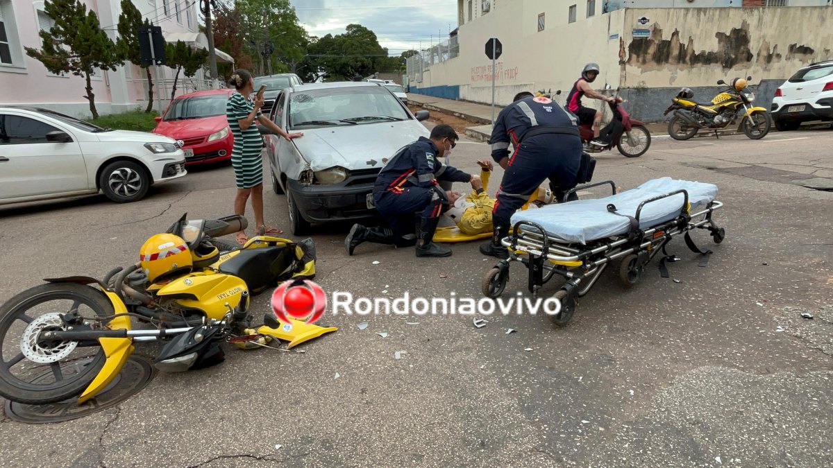 VÍDEO: Mototaxista e passageira ficam feridos em acidente na frente do Banco do Brasil