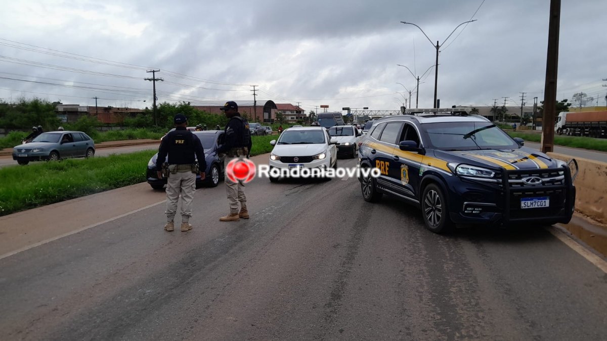 URGENTE: Motociclista é fechado por carreta e sofre grave acidente na BR-364 