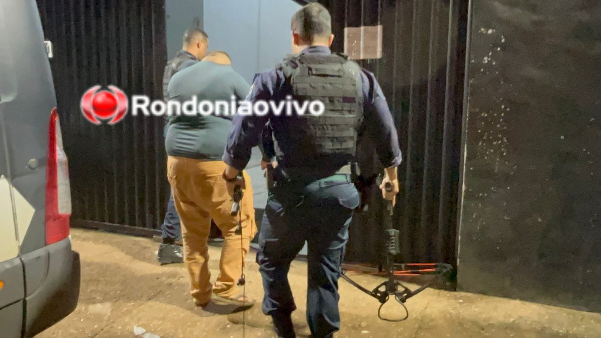 ERA FORAGIDO: Fabricante de armas do CV é preso com duas submetralhadoras em serralheria 