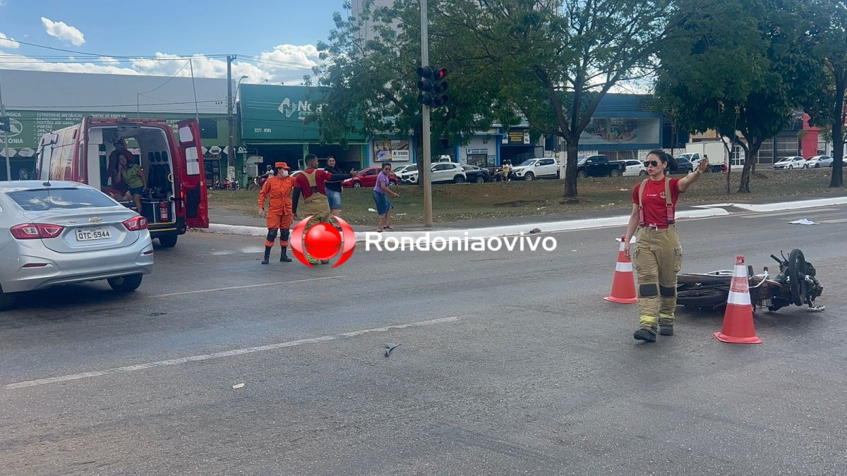 VÍDEO: Motociclista fica ferido após batida contra carro na Jorge Teixeira