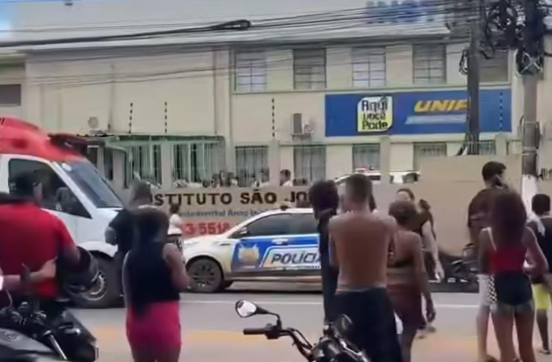 TIROS: Aluno invade escola e deixa mortos e feridos  durante ataque