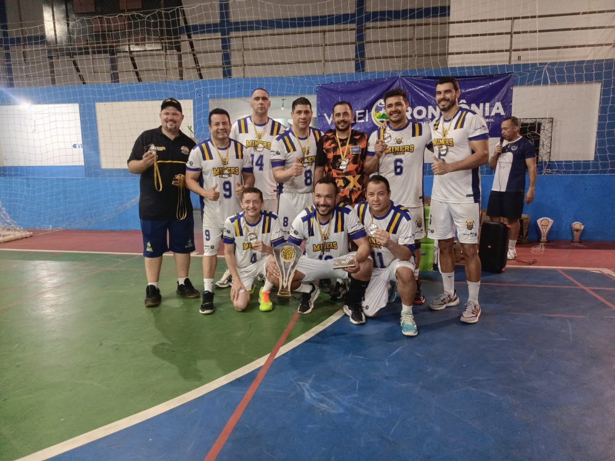 SUCESSO: Miners feminino vira vice-campeão de voleibol em Ji-Paraná