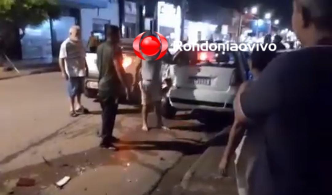 VÍDEO: Motorista é agredido pela população após provocar grave acidente