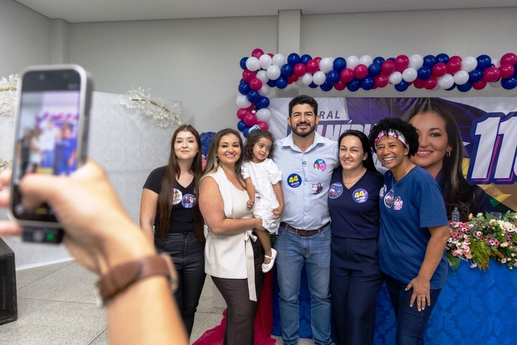 MACHADINHO DO OESTE: Sílvia Cristina reafirma compromisso a favor da regularização fundiária