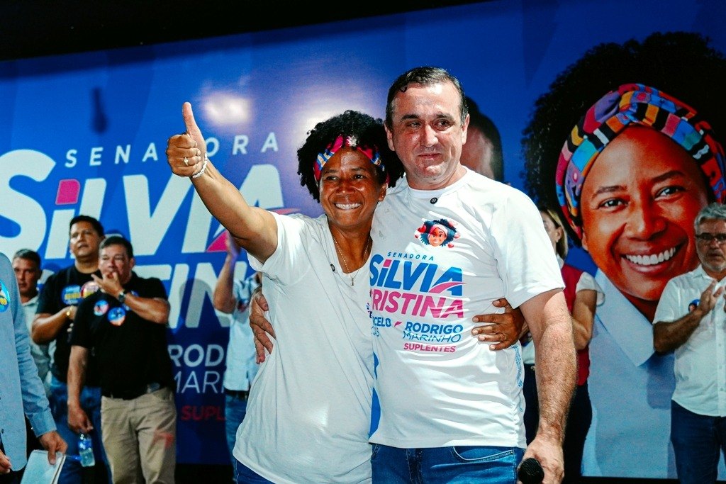 RUMO AO SENADO: Sílvia Cristina faz grande reunião em Vilhena 