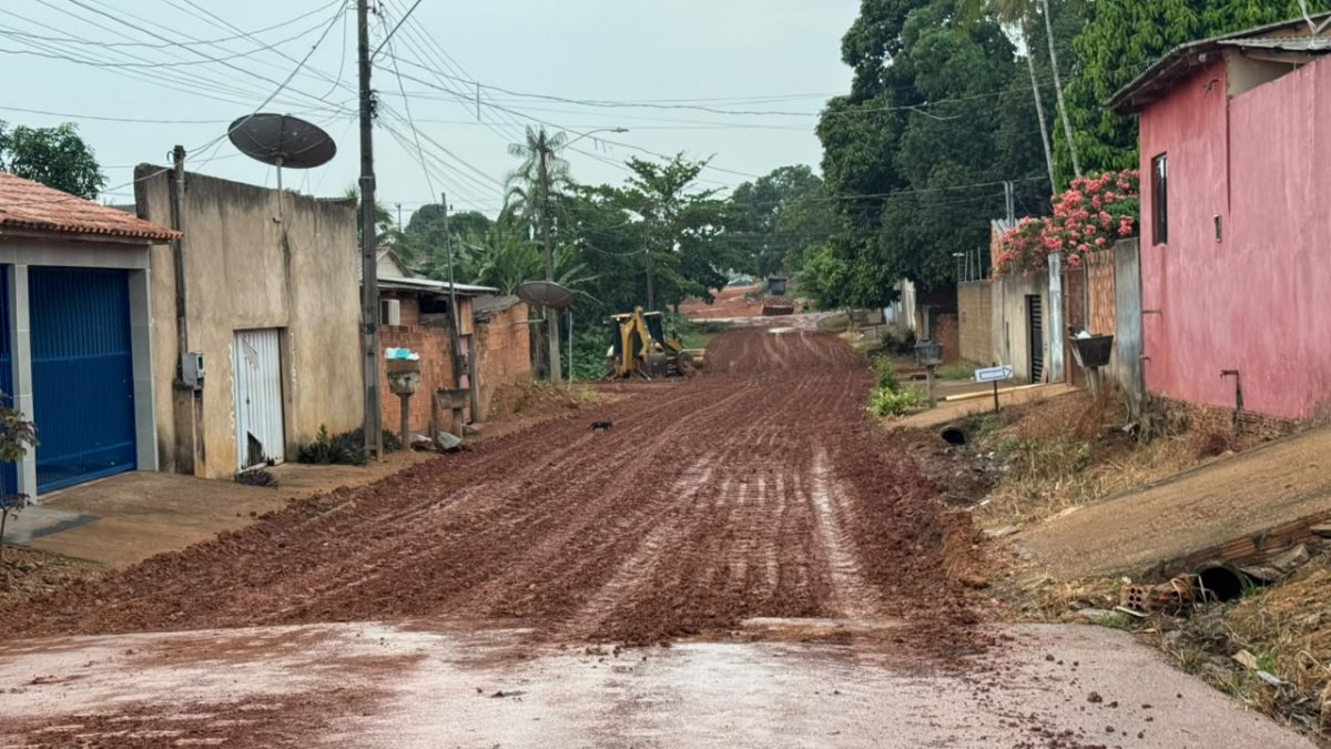 EDIMILSON DOURADO: Vereador fiscaliza ruas e cobra melhorias no Cidade do Lobo