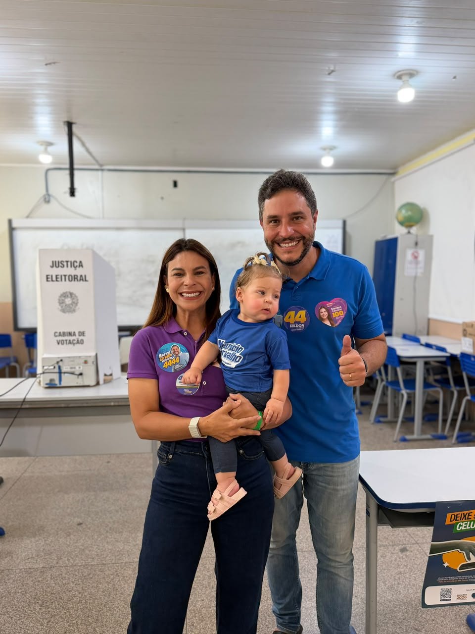 ELEIÇÕES 2026: Mariana Carvalho vota acompanhada da família em Porto Velho