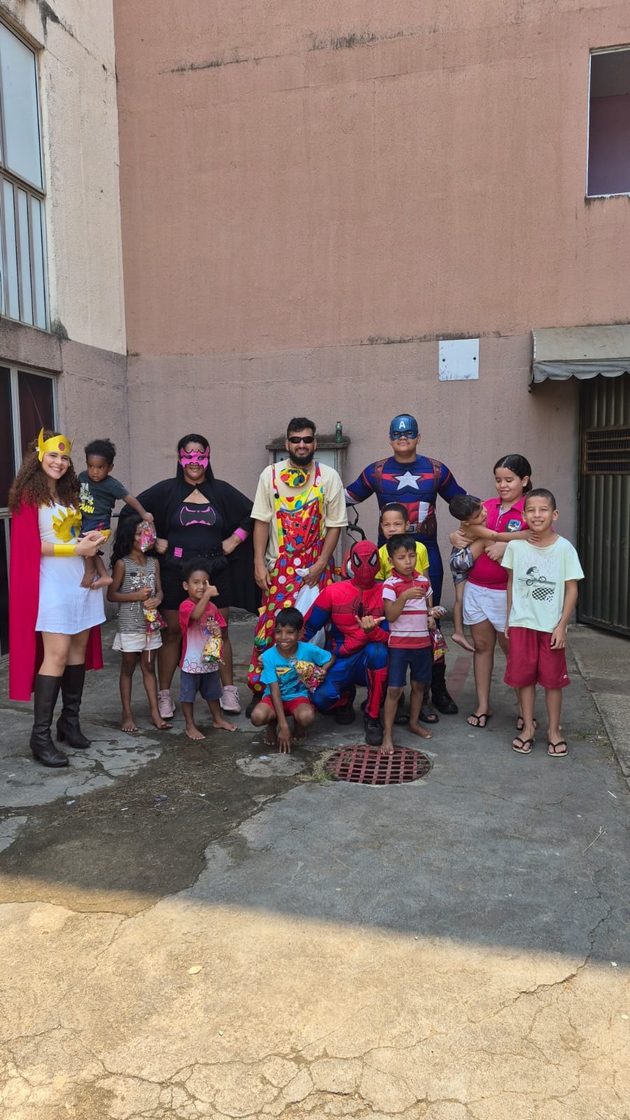ACOLHIMENTO: Família da Rua Maringá celebra Dia das Crianças com ação comunitária em PVH