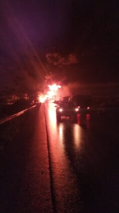 CARBONIZADO: Motorista morre após caminhão-tanque tombar e explodir