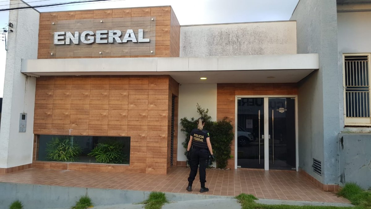 O MECANISMO: PF faz operação para desarticular associação criminosa  composta por políticos