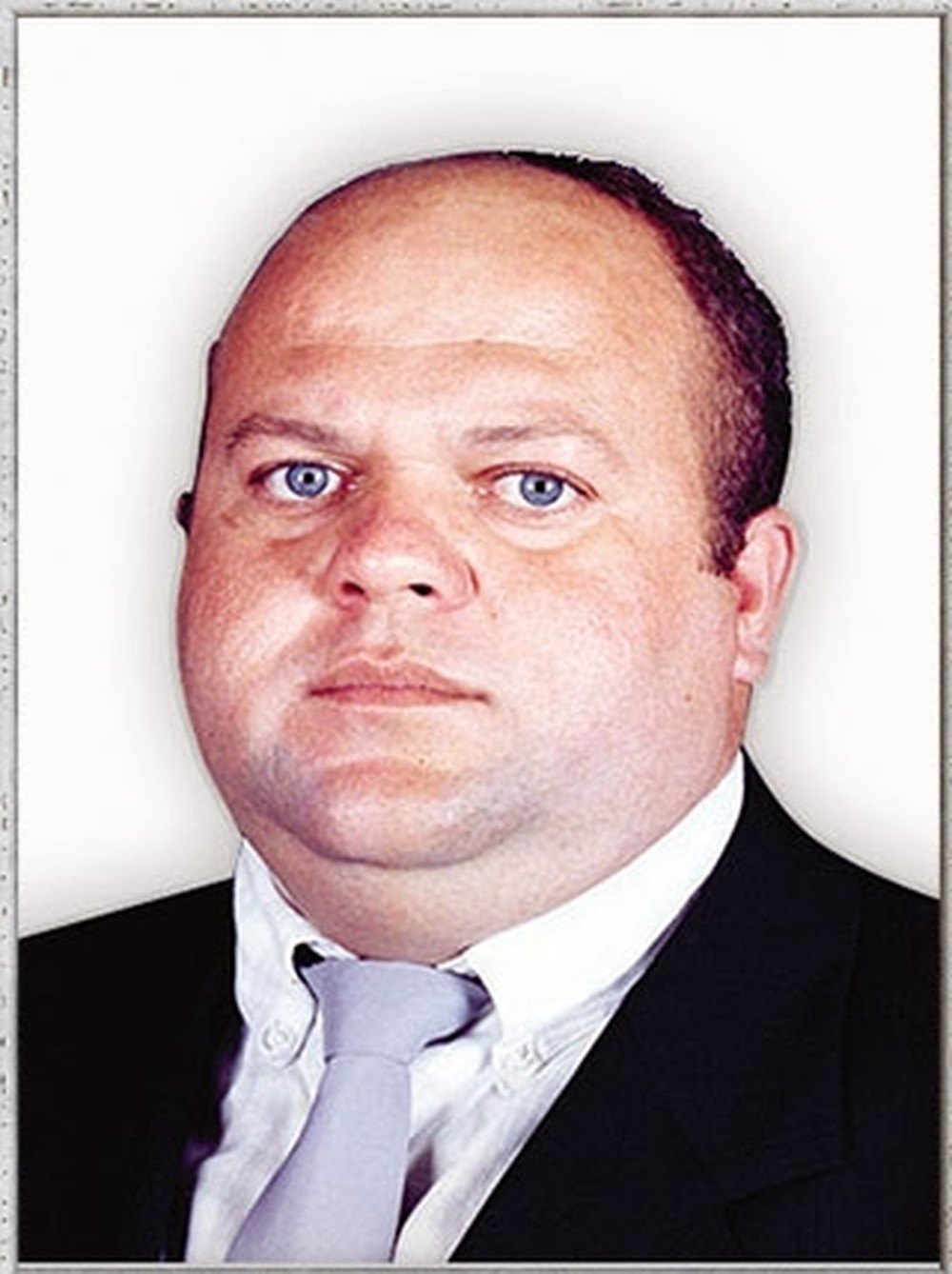 CRUELDADE: Ex-vereador é assassinado e tem corpo carbonizado dentro de caminhonete