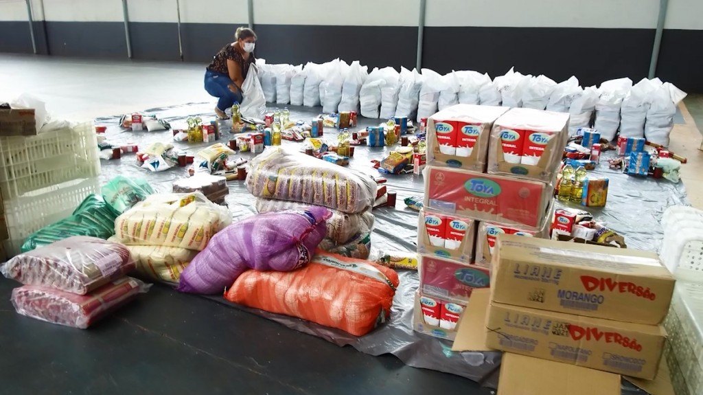ROLIM DE MOURA: #LiveProativaRolim arrecada e distribui 20 toneladas de alimentos 