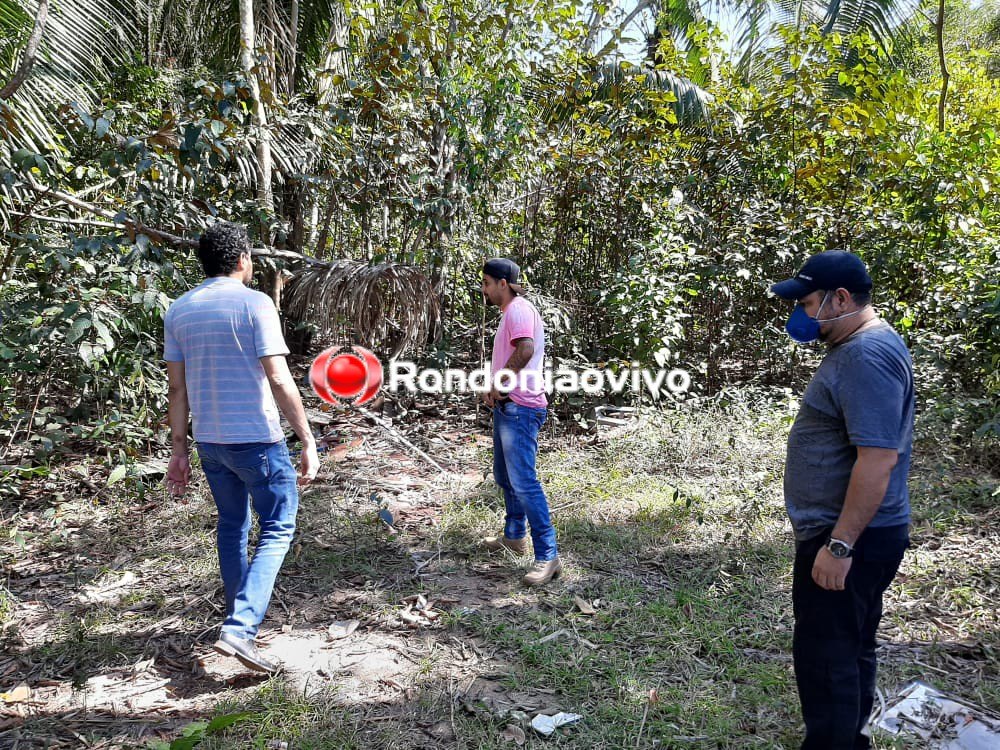 BR-364: Homicídios recebe denúncia de corpo jogado em mata e localiza moto roubada