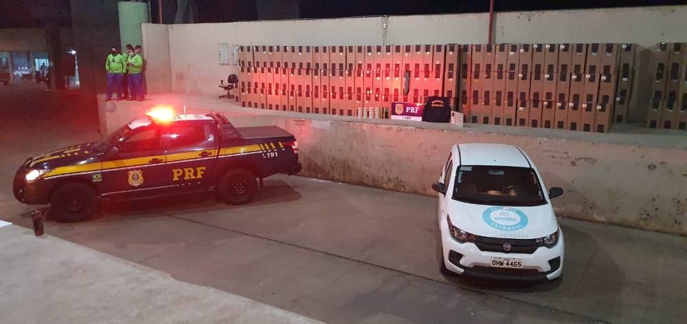 NA BR-364: PRF apreende carga milionária de cigarros que vinha de São Paulo para PVH