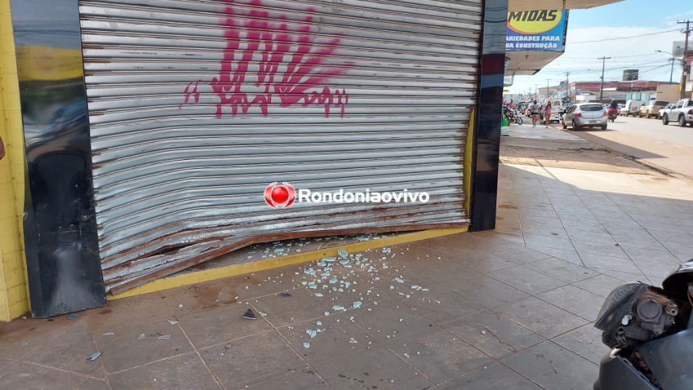 INVADIU: Grave batida entre carros deixa mulheres feridas em cruzamento da capital
