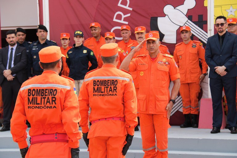 PRF/RO: Superintendente participa de cerimônias de passagem de comando