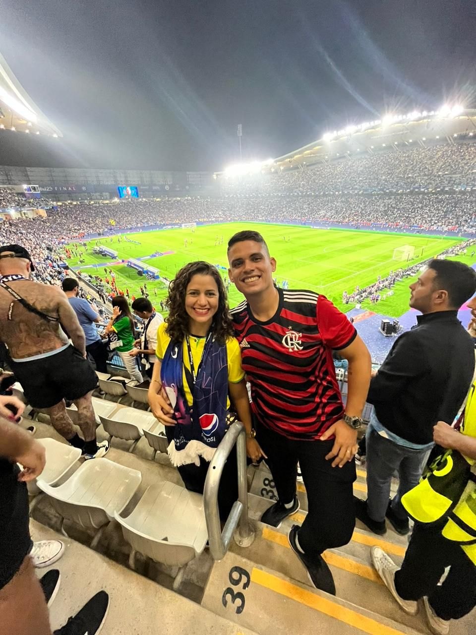 FANDANGOS: Casal porto-velhense ganha promoção e assiste final da Champions League