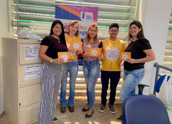 FACULDADE CATÓLICA: Alunos de Direito fazem conscientização sobre a Lei Maria da Penha 