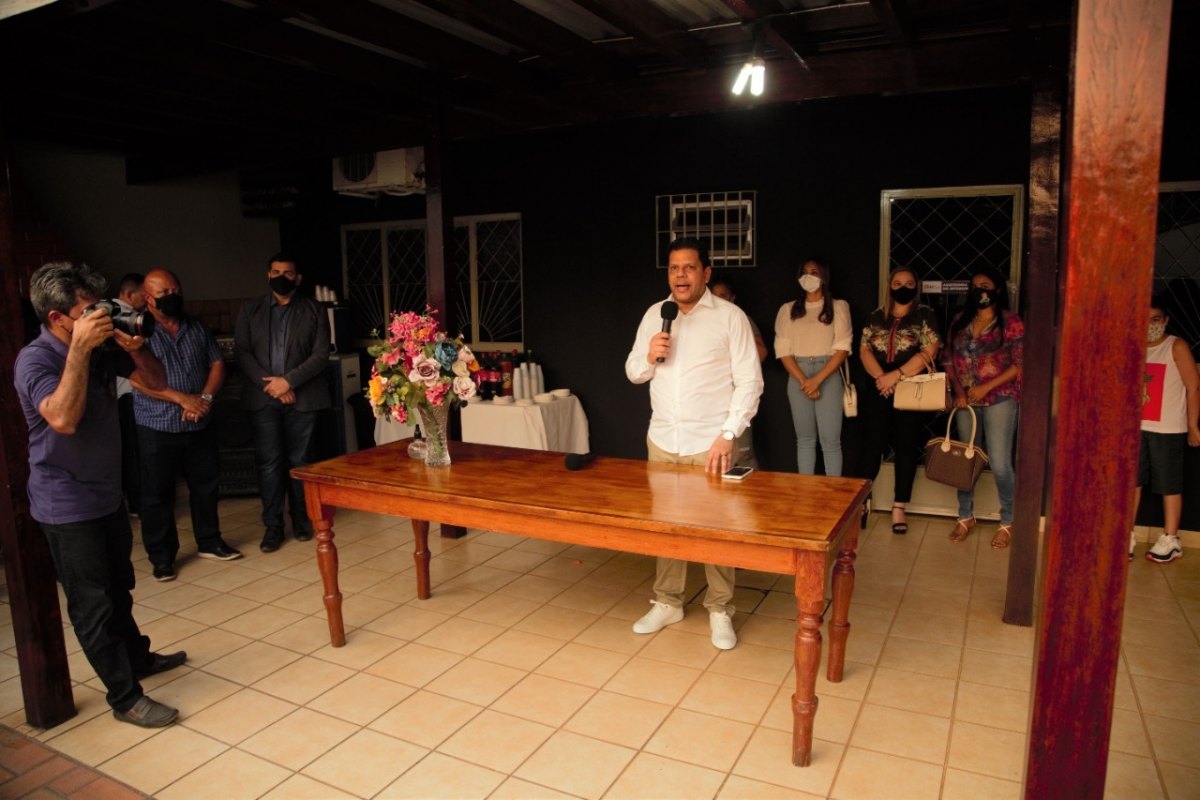 EM PORTO VELHO: Jair Montes inaugura escritório político para atender a população 