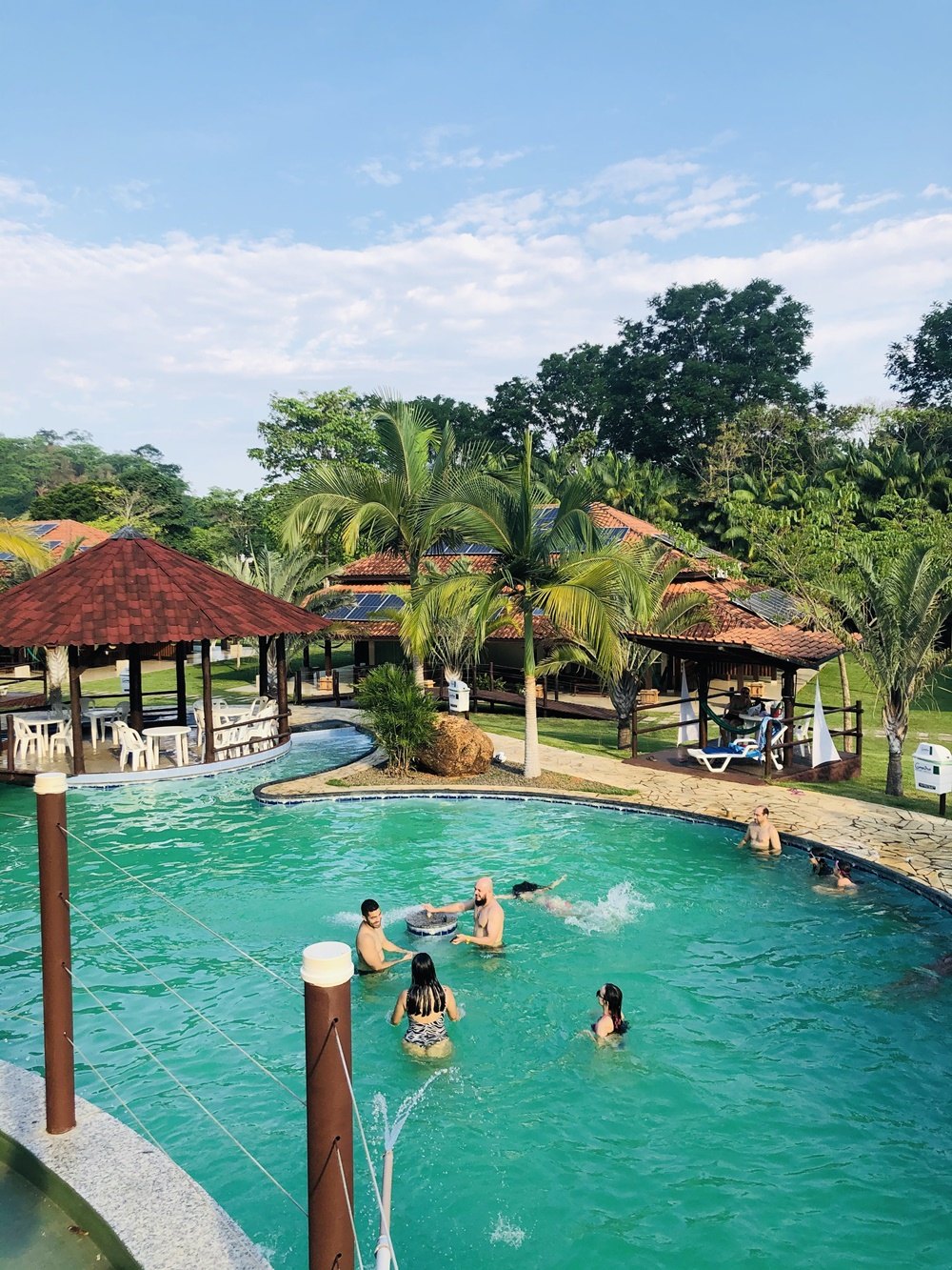 PARTIU: Excursão no feriado do servidor para o Vale das Cachoeiras e Graúna Resort