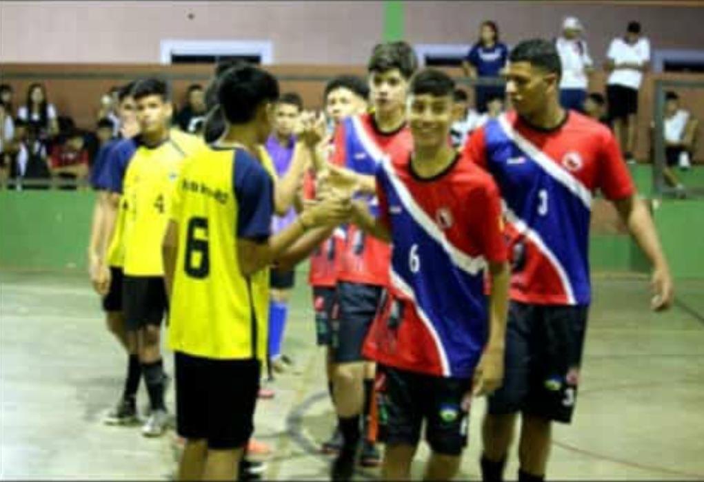 COLABORE NA RIFA: Jogador de Rondônia é selecionado para testes no São Paulo Futebol Clube