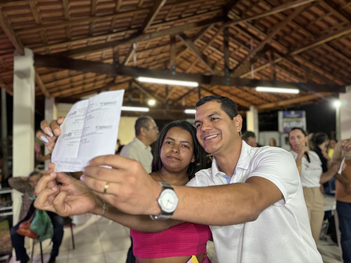 CÁSSIO GOIS: Dep. participa do sorteio de endereços para 300 famílias do Res. Cidade Verde