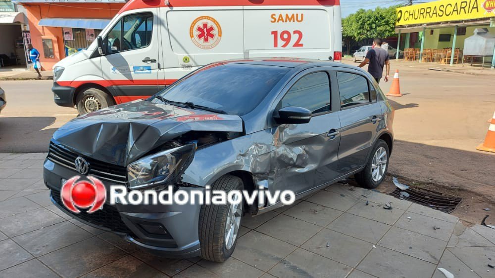 INVADIU: Grave batida entre carros deixa mulheres feridas em cruzamento da capital