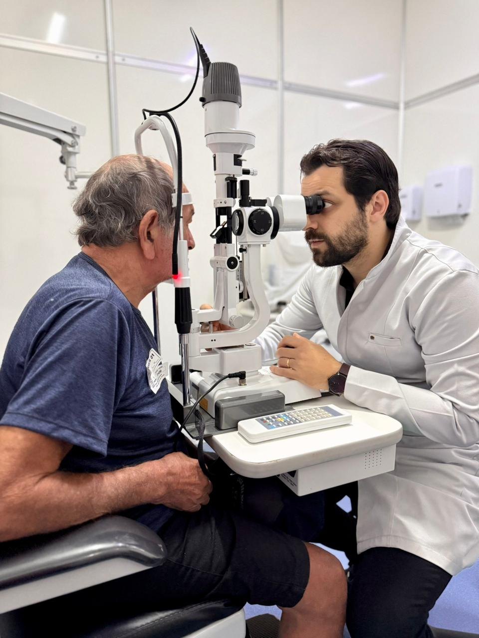 SÍLVIA CRISTINA: Iniciativa da deputada, projeto Olhar de Amor registra 4.300 cirurgias de catarata 