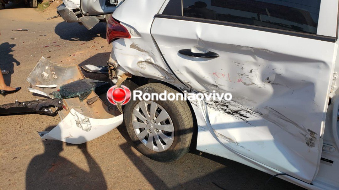 VÍDEO: Carro avança preferencial e provoca grave acidente com caminhão e caminhonete