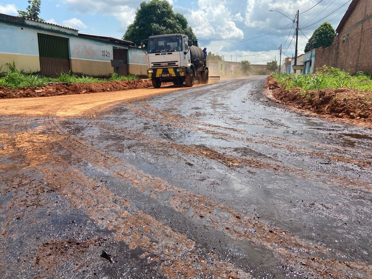 MELHORIAS: Semob inicia asfaltamento de ruas no Bairro Cohab a pedido de Edmilson Dourado