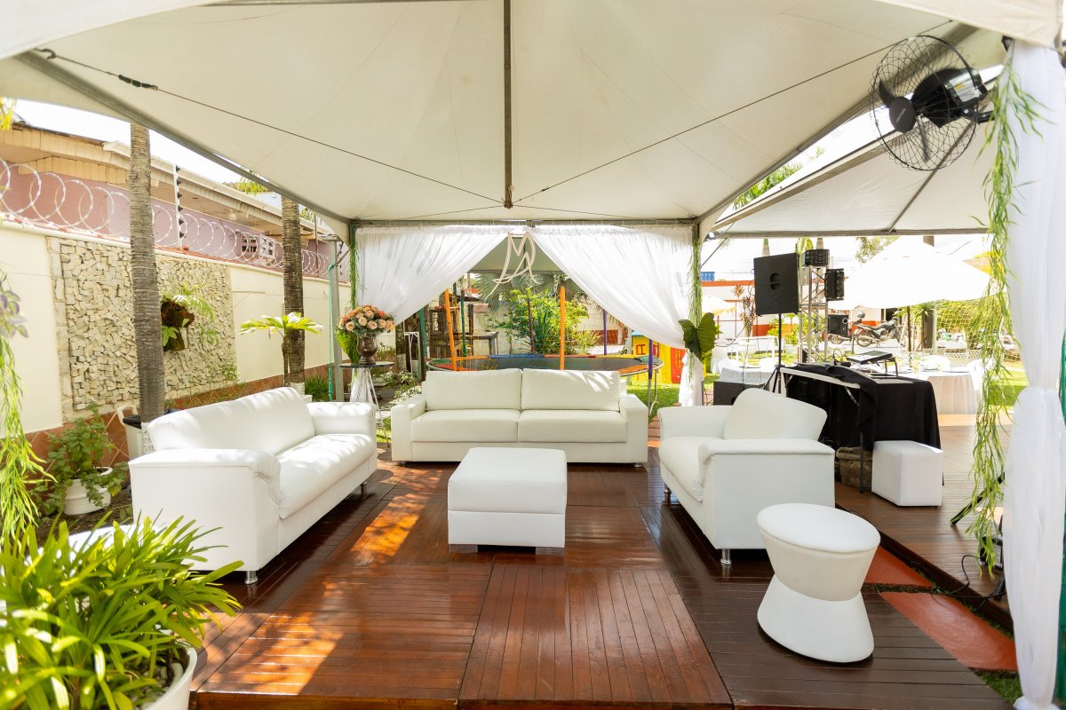 CIRURGIA PLÁSTICA: Marcelo Almeida reúne equipe para comemorar 11 anos de instalação da clínica em Rondônia