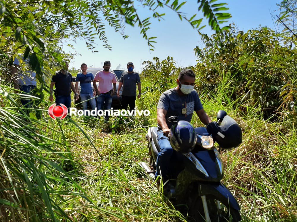BR-364: Homicídios recebe denúncia de corpo jogado em mata e localiza moto roubada